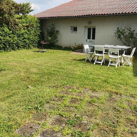 Gite La Metairie, Au Calme A La Campagne Villa Saint-Seurin-de-Palenne Exterior foto